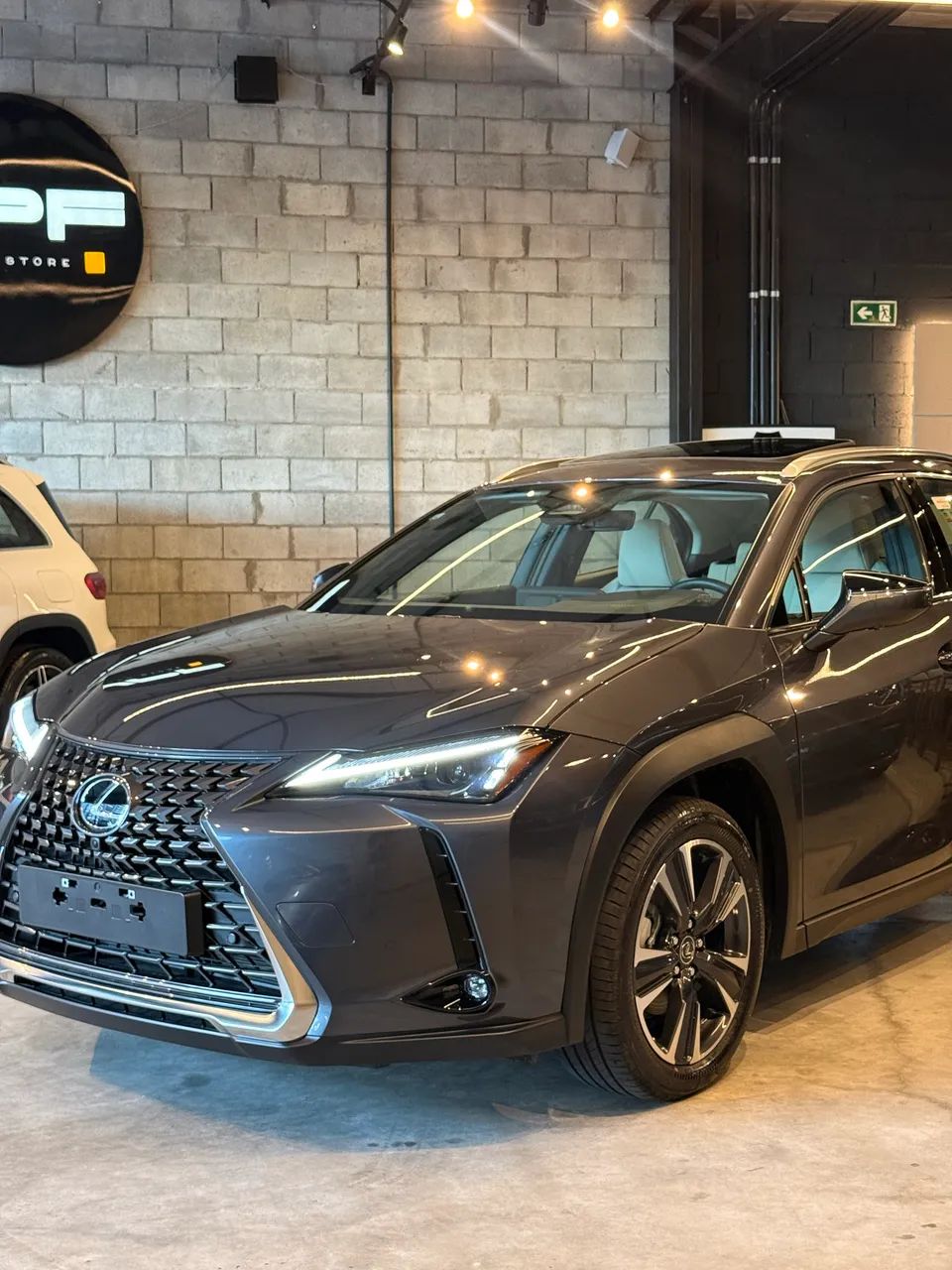Lexus UX-300h 2.0 16V Aut. (Híbrido), foto 2 de 14