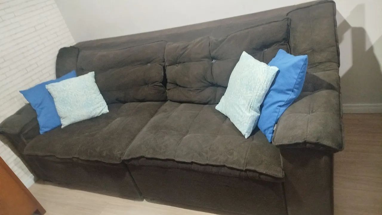Sofá retrátil marrom 2.20mt - Foto 3