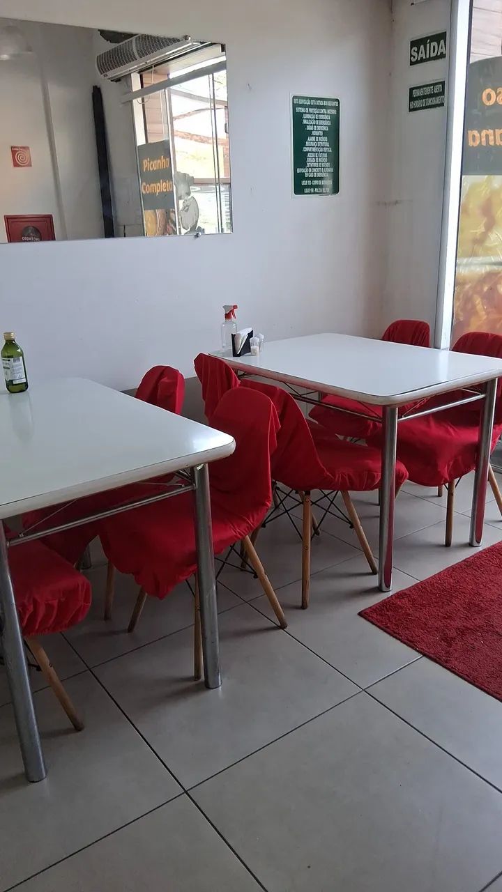 Mesas de restaurante ( cada )