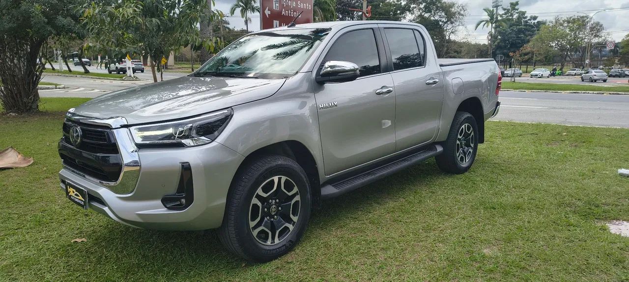 Toyota Hilux Hilux CD SRX 4x4 2.8 TDI 16V Diesel Aut. 2023