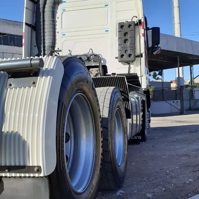 Volvo FH  - Foto 3