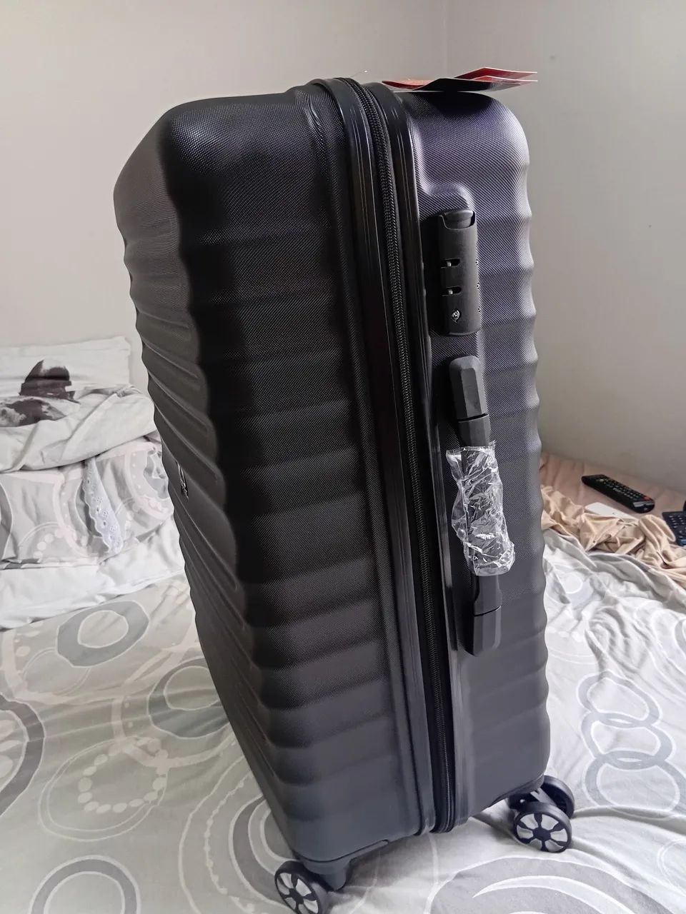 MALA 23 KG COM CADEADO LUXCEL ABS RÍGIDO  - Foto 5