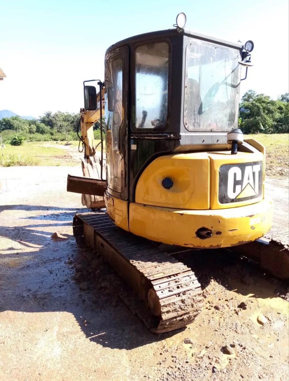 Mini escavadeira Caterpillar 305 ano 2009 - Foto 5