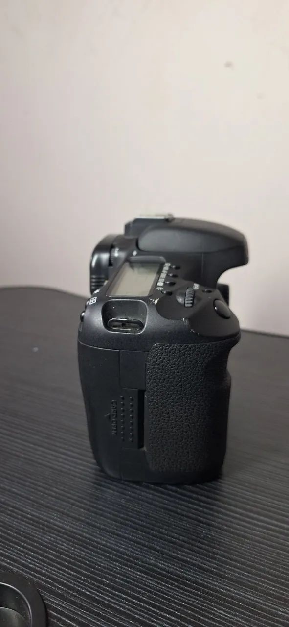 Camera Canon EOS 7D Classica 103 mil clicks - Foto 3