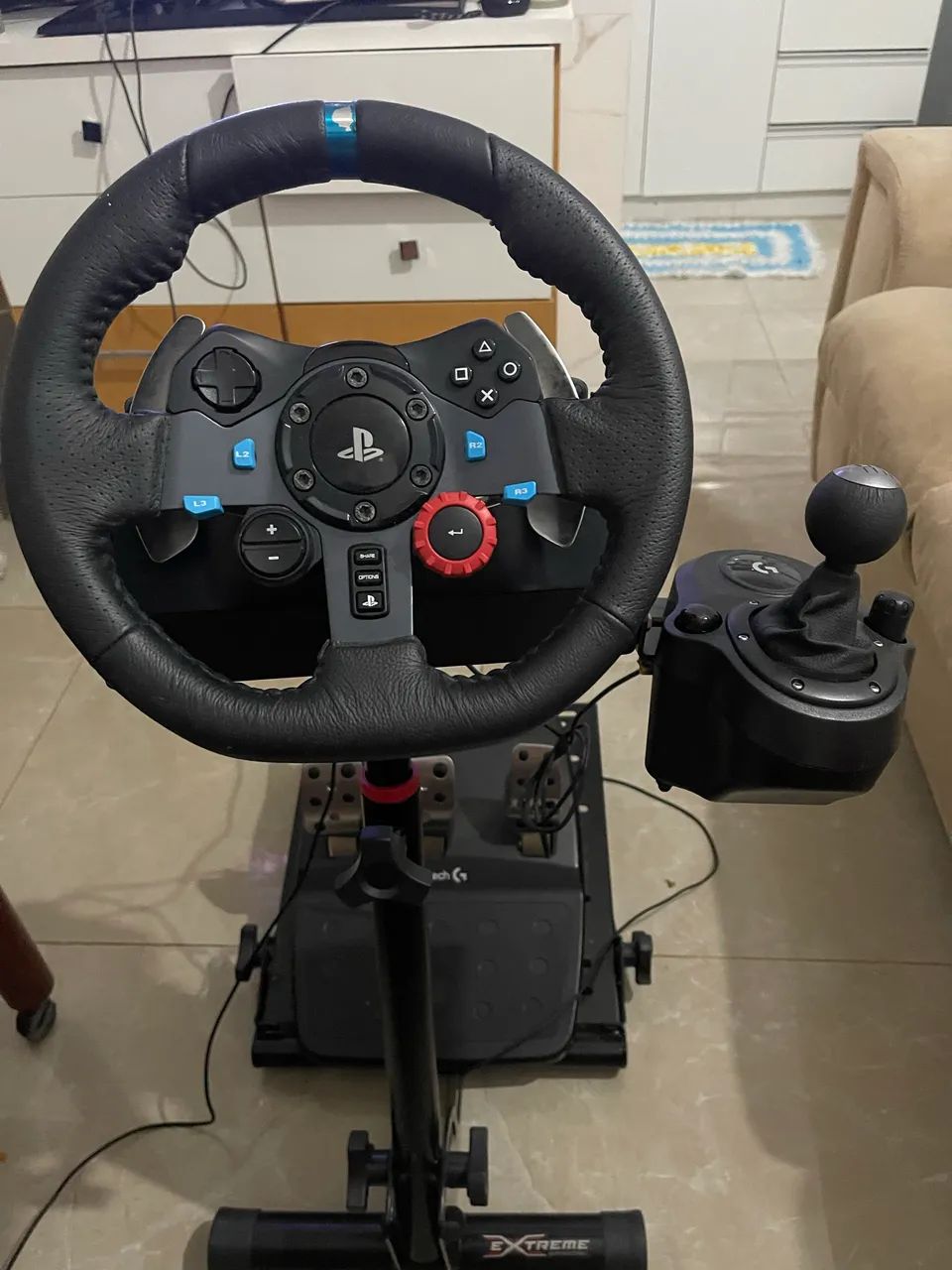 Volante Logitech G29 Com Suporte e Câmbio - Foto 3