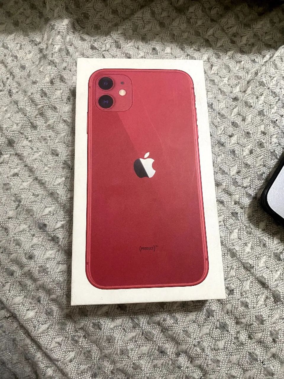 iPhone11　レッド iPhone 11 Red 64gb - Celulares e Smartphones - Cascalheira, Porto