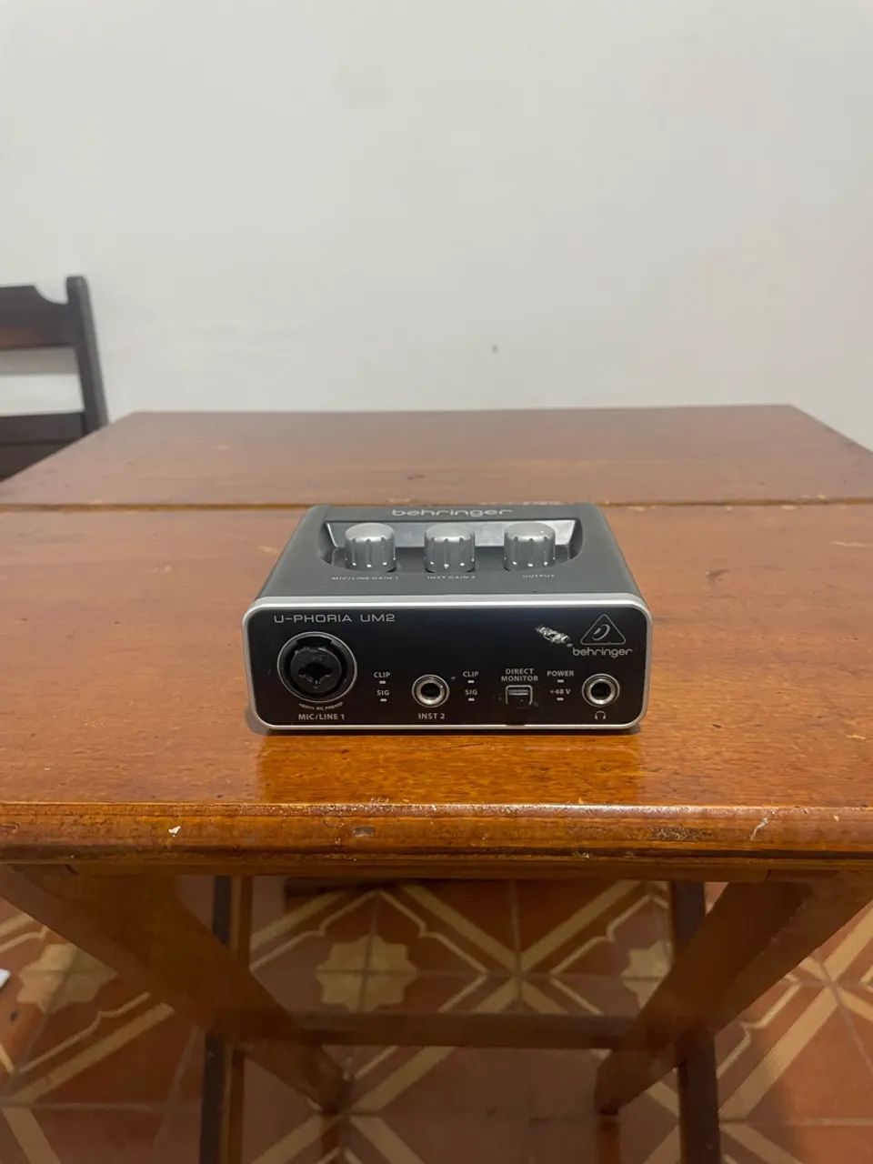 Interface de Áudio Behringer U-Phoria UM2 - Foto 2