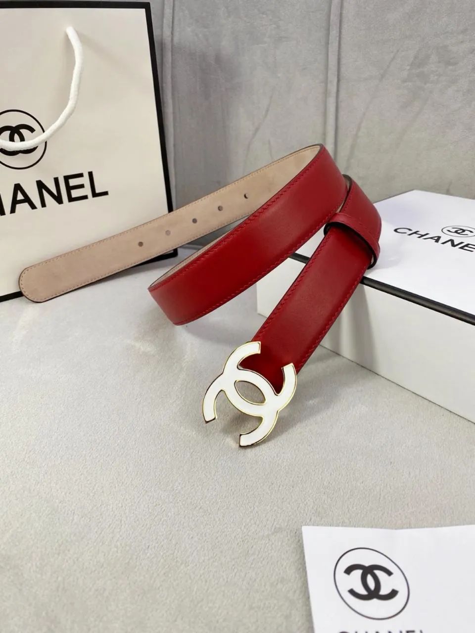 Cinto Chanel Vermelho em couro  - Foto 3