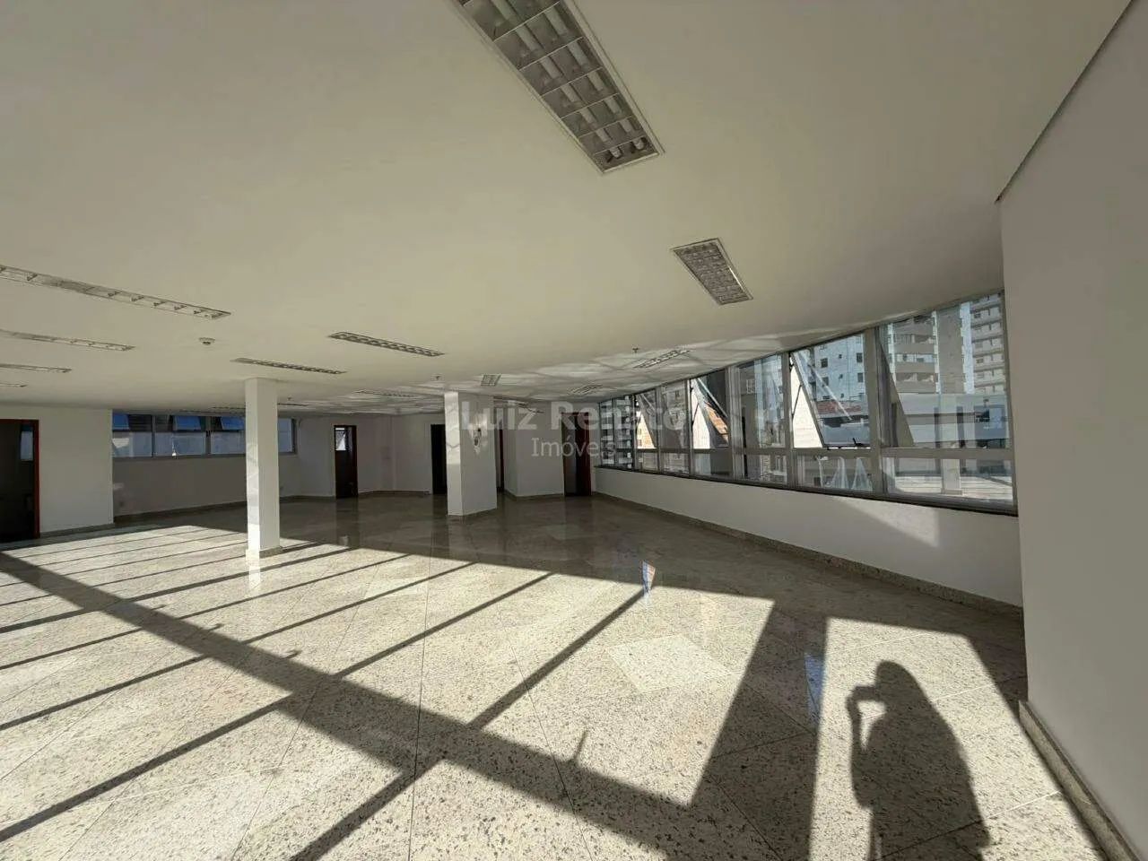 Andar corrido para aluguel, 173m² no Lourdes