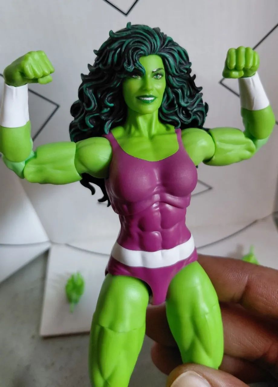 Marvel Legends  - She-Hulk  - Foto 3