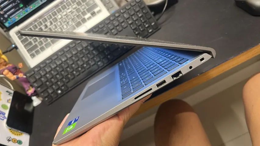 Notebook Dell Vostro 3520 i7 12th - Foto 3