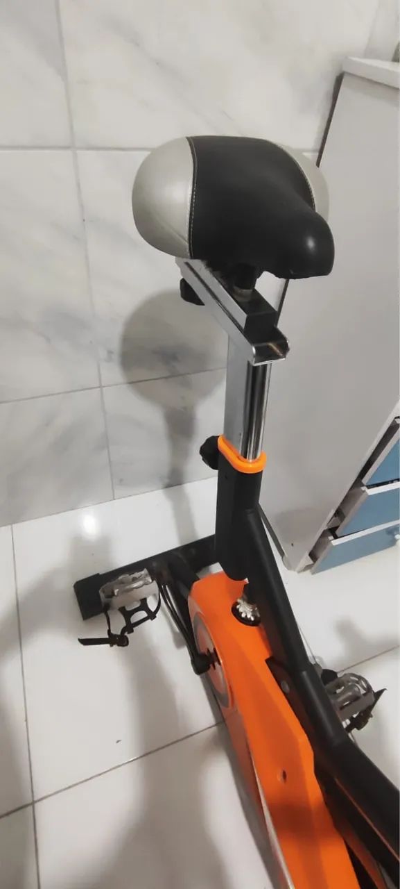 Vendo bicicleta ergométrica  - Foto 4