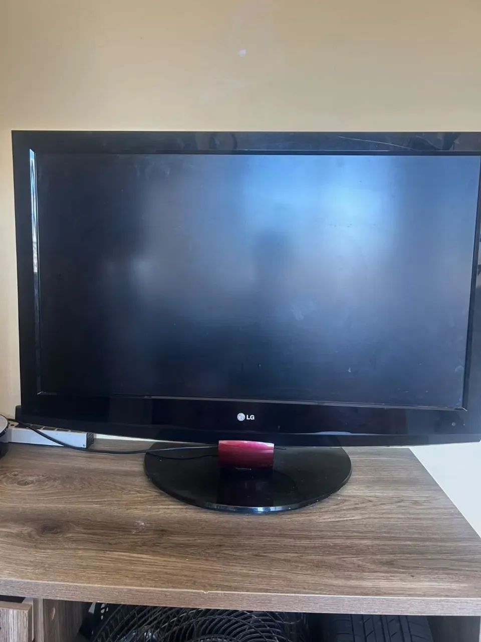 Vende se Tv 42 polegadas NAO E SMART