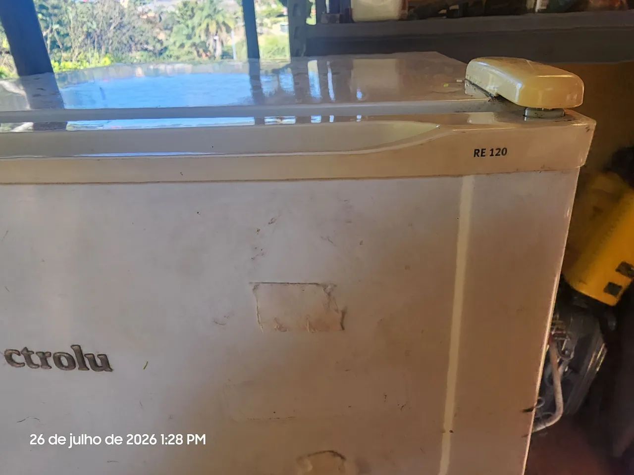 Frigobar electrolux RE120 + base com rodizio  - Foto 2