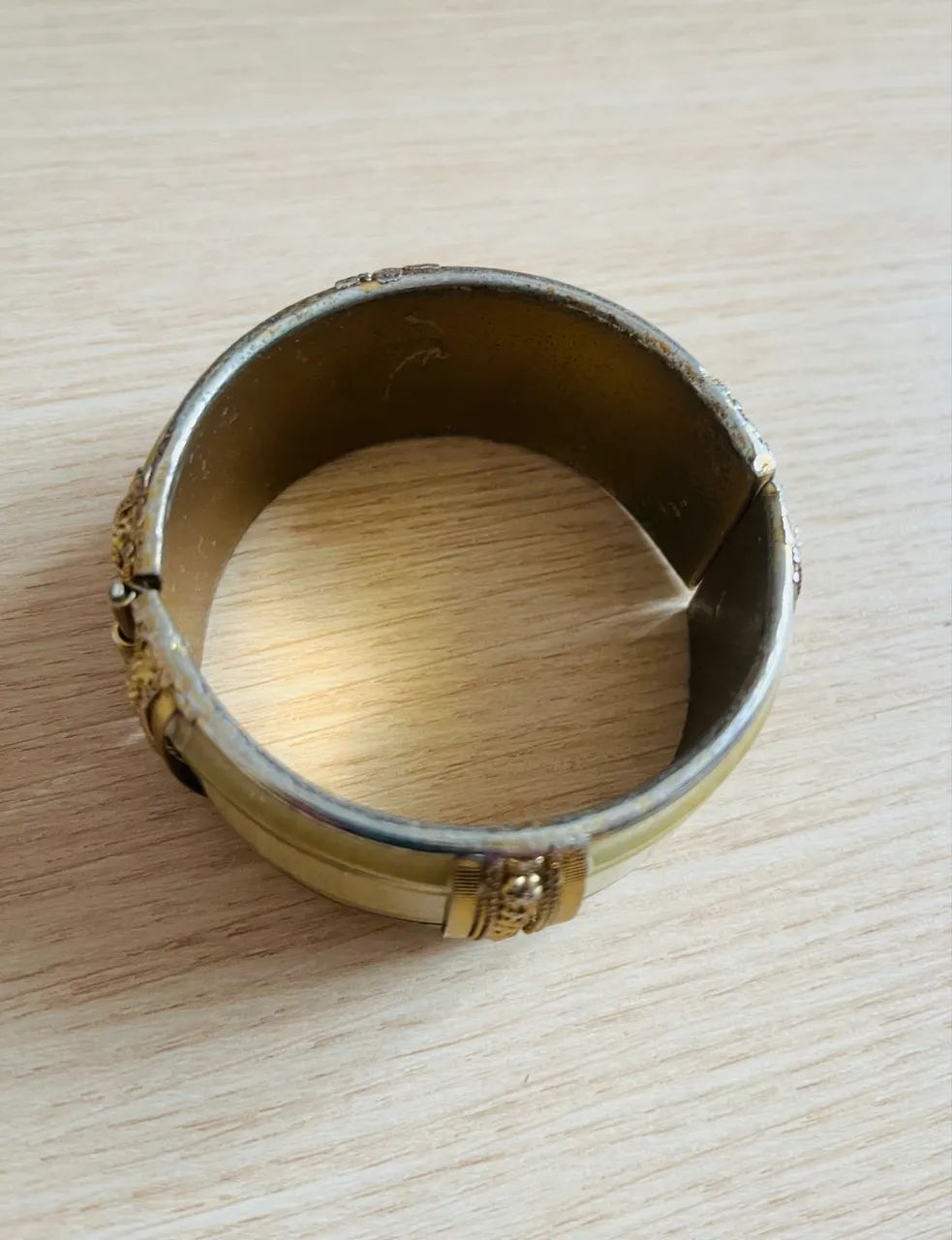 Bracelete dourado  (Biju) - Foto 3