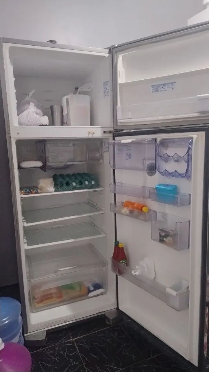 Vende geladeira funcionando perfeitamente - Foto 2