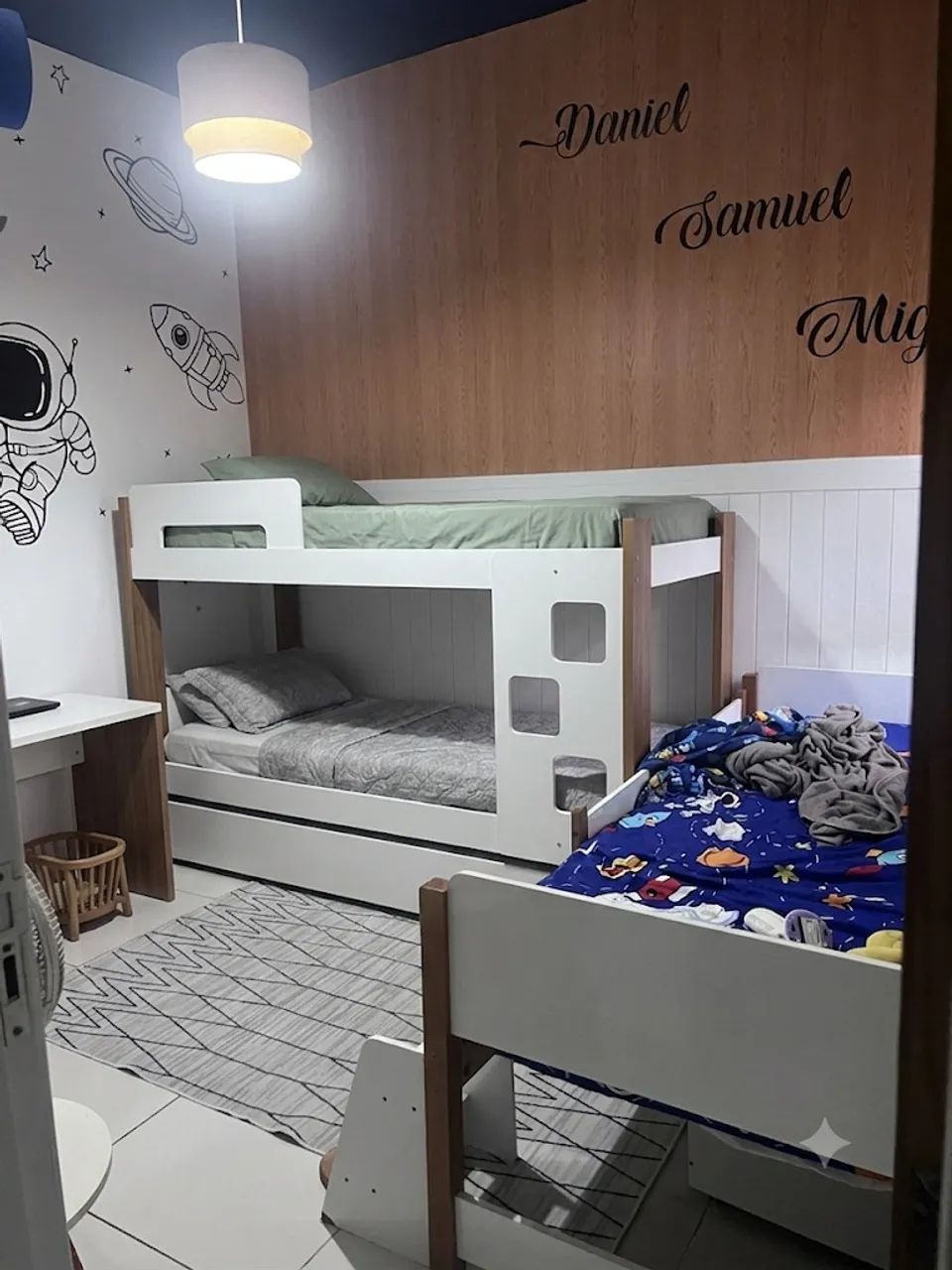 Cama com escada e dois nichos solteirão  - Foto 3