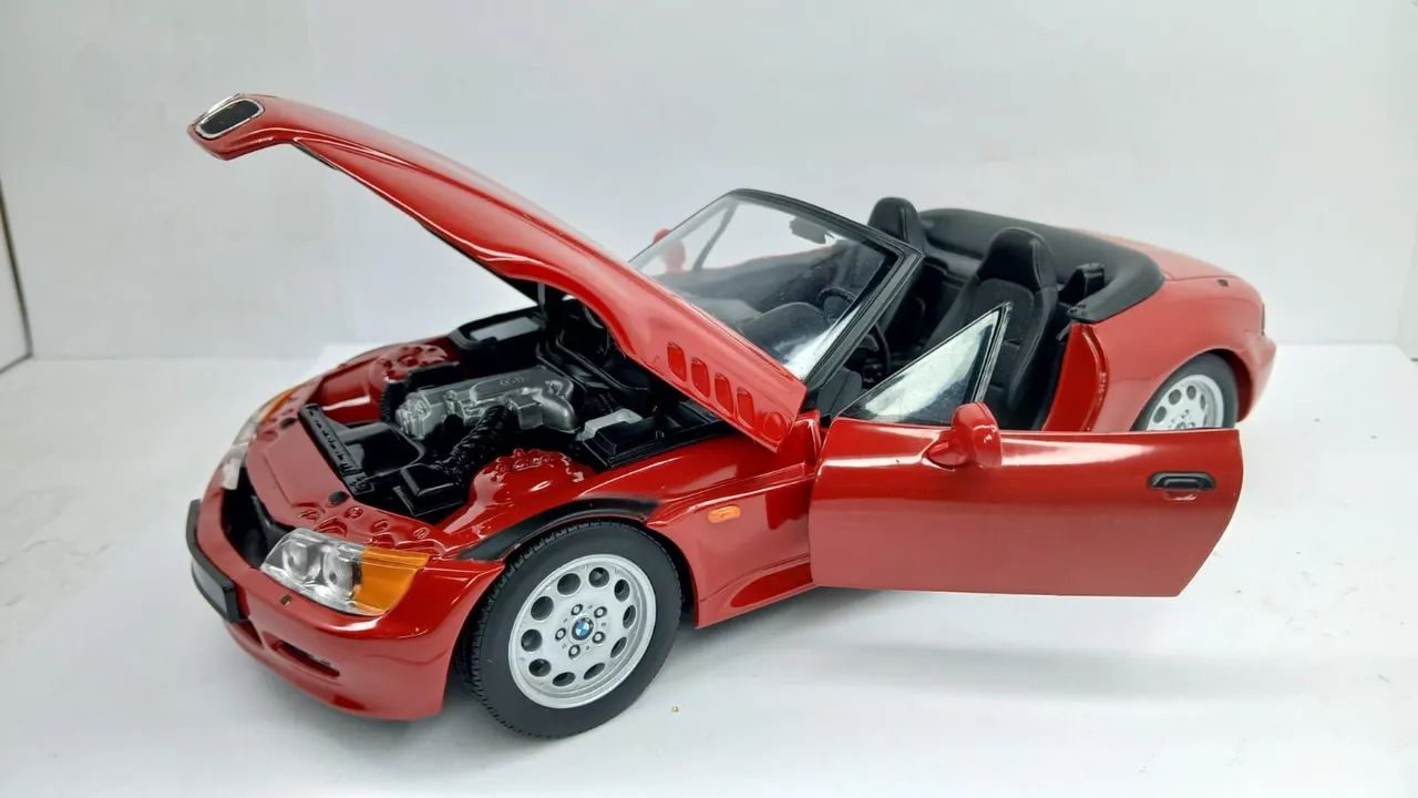 Miniatura BMW Z3 Roadster 1/18 - Hobbies e coleções - Vila Santa