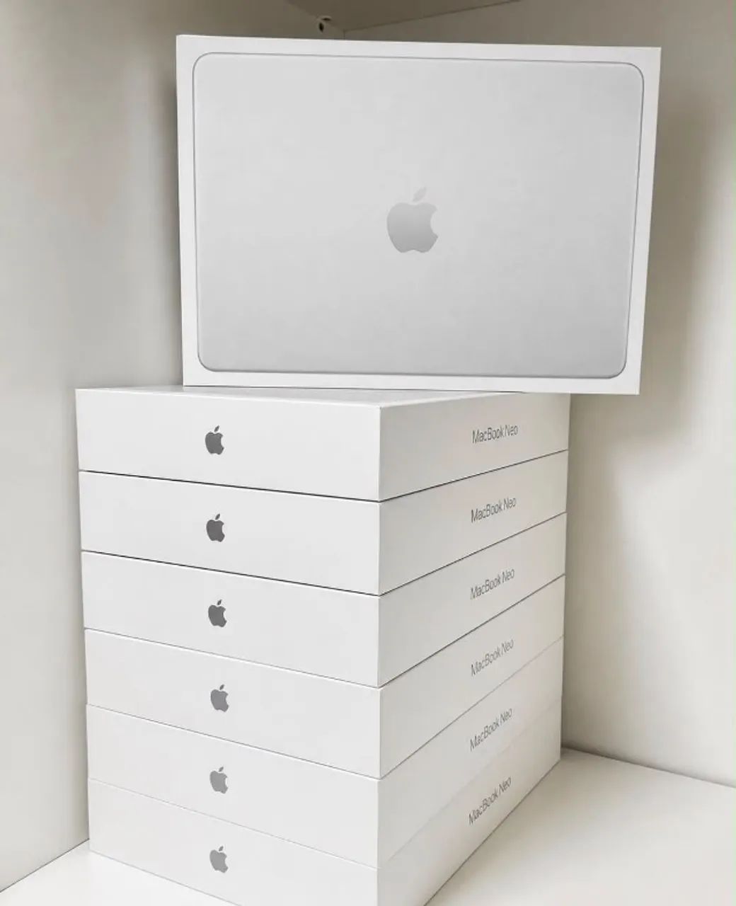 MACBOOK NEO SILVER 8/256GB 13Polegadas | Novo | Lacrado