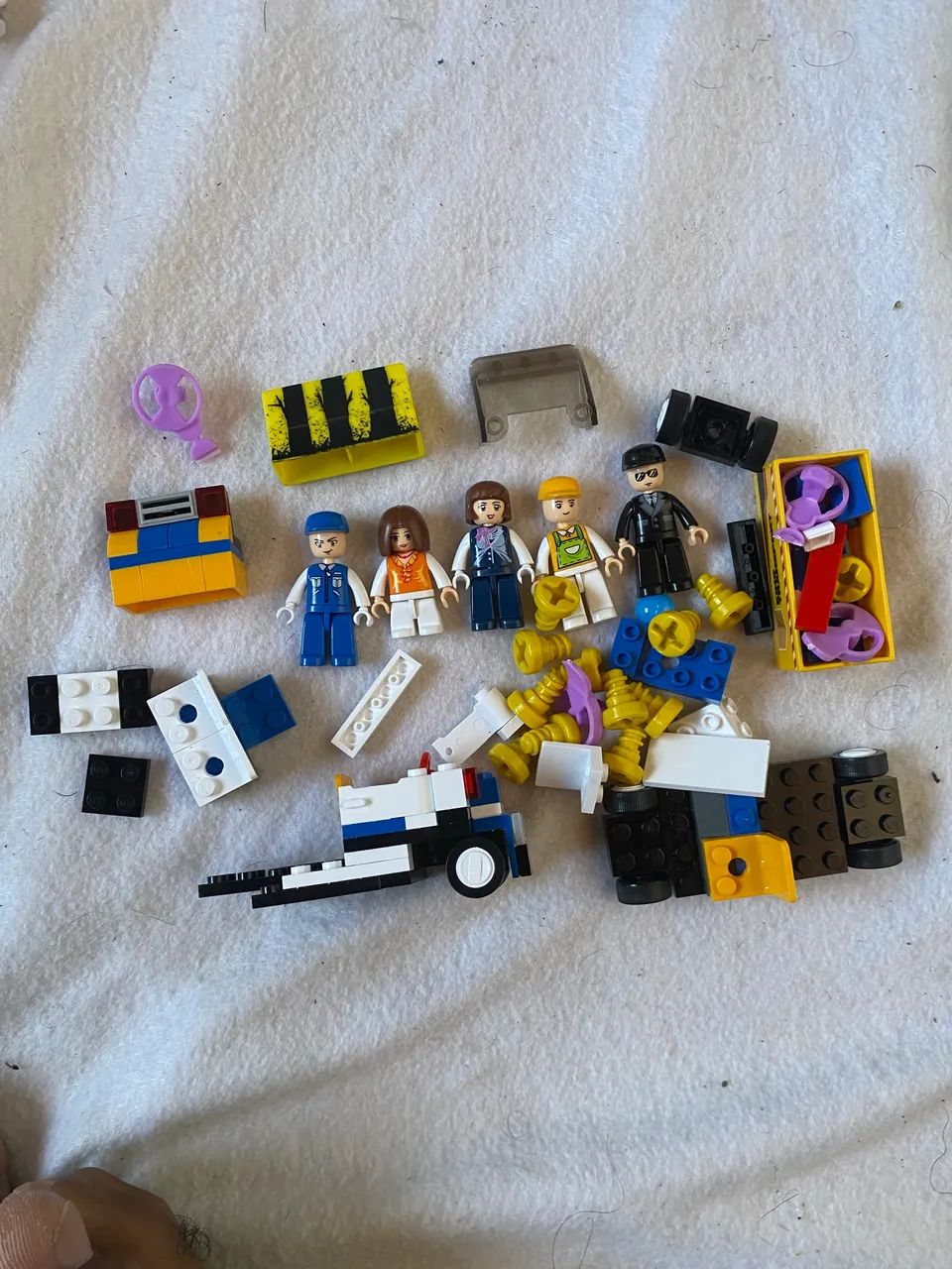 Bonecos lego e peças diversas - Foto 2