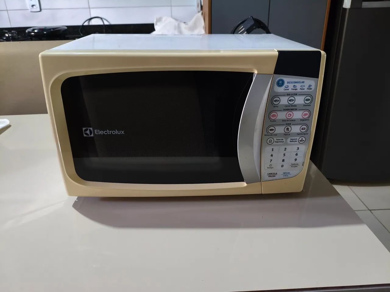 Microondas Eletrolux 20 litros  - Foto 5