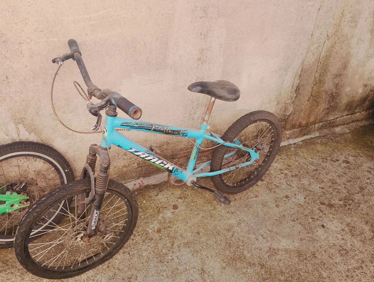 Vendo duas bicicletas aro 20  - Foto 4