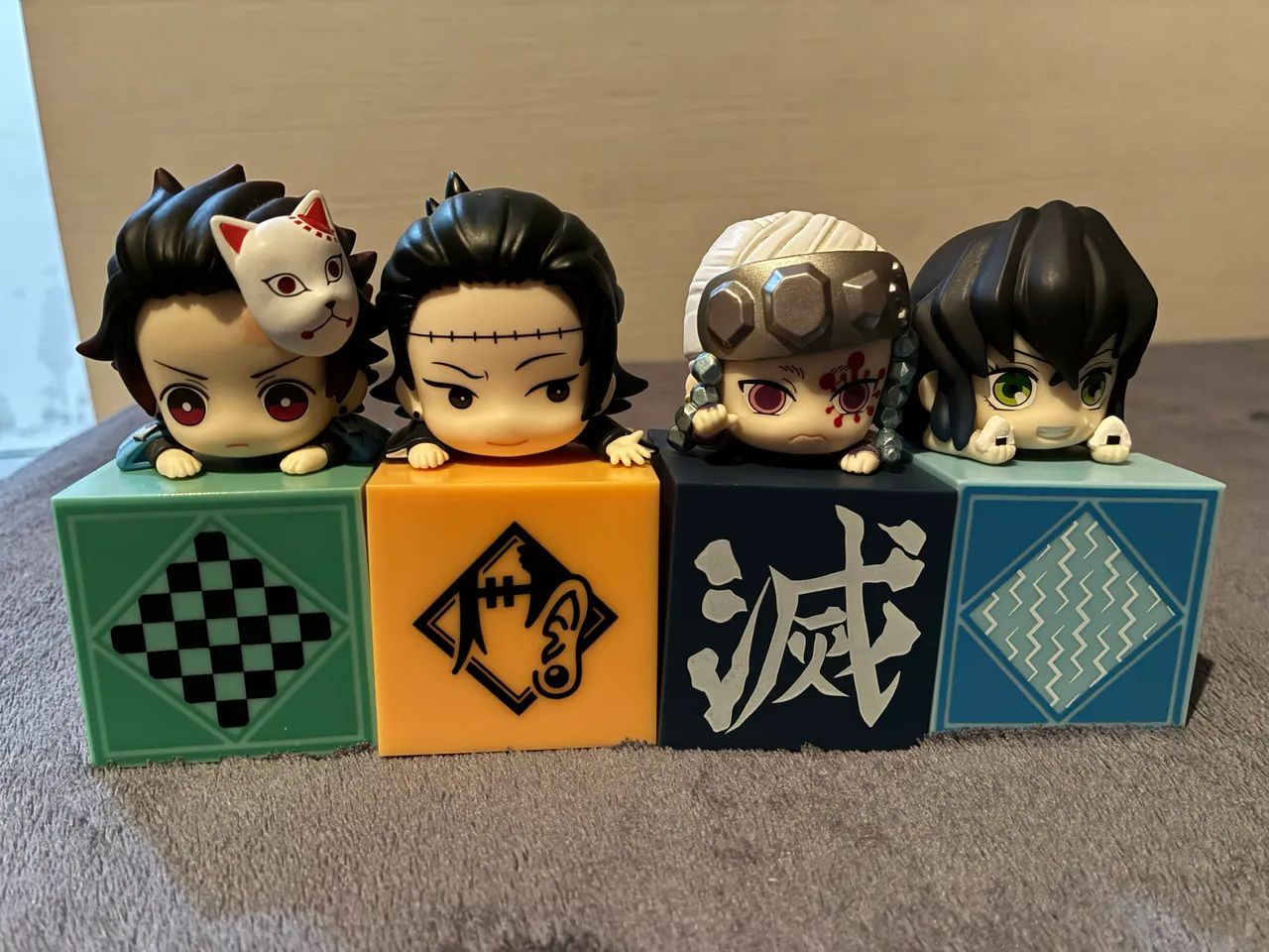 Figuras colecionáveis da FuRuYu do Tanjiro, Getou, Uzui e Inosuke
