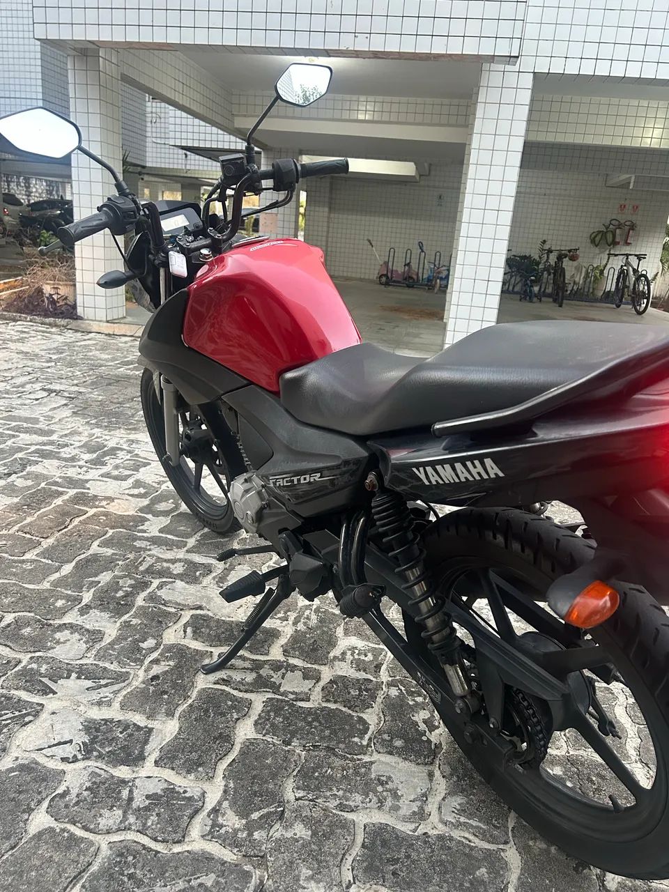 YAMAHA YBR 125i FACTOR ED - Foto 3