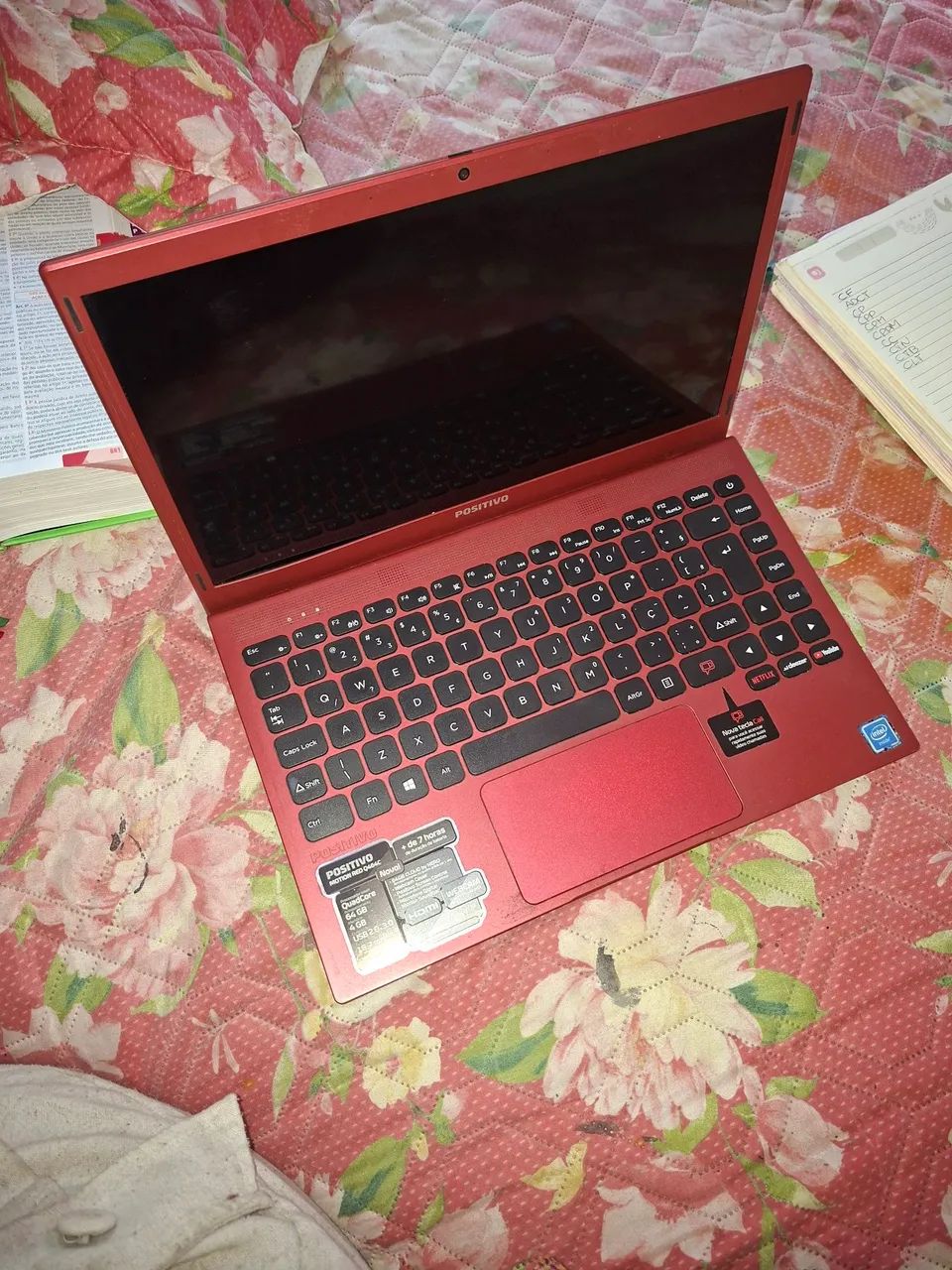 Notebook Positivo Vermelho - Com Defeito / Precisa de Reparo