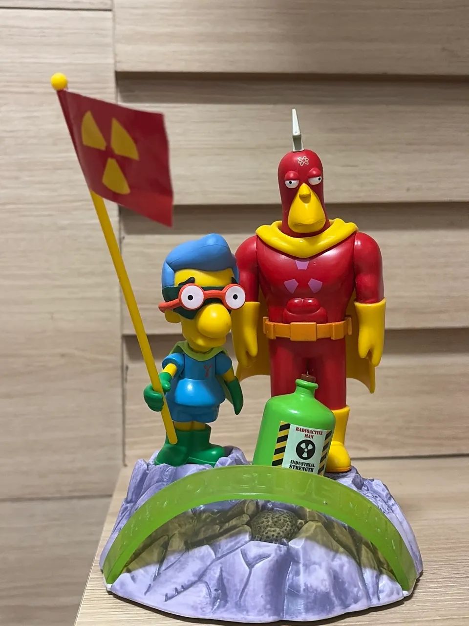 その他 Galton and Simpson Playhouse: [Import anglais] 2mvetro Action figure Simpsons playmates homem radioativo e Milhouse como