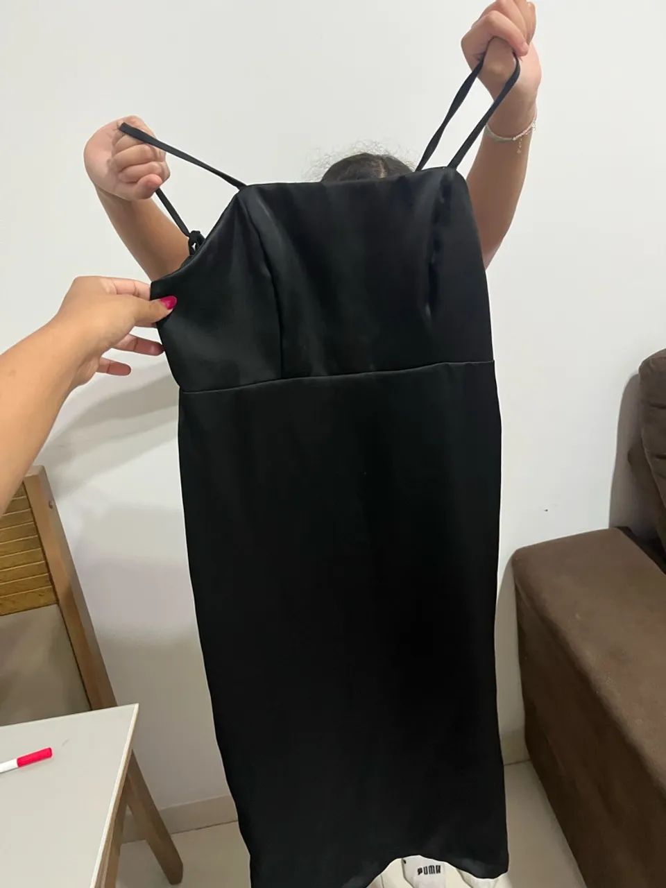 Vestido elegante de cetim nunca usado. - Foto 2