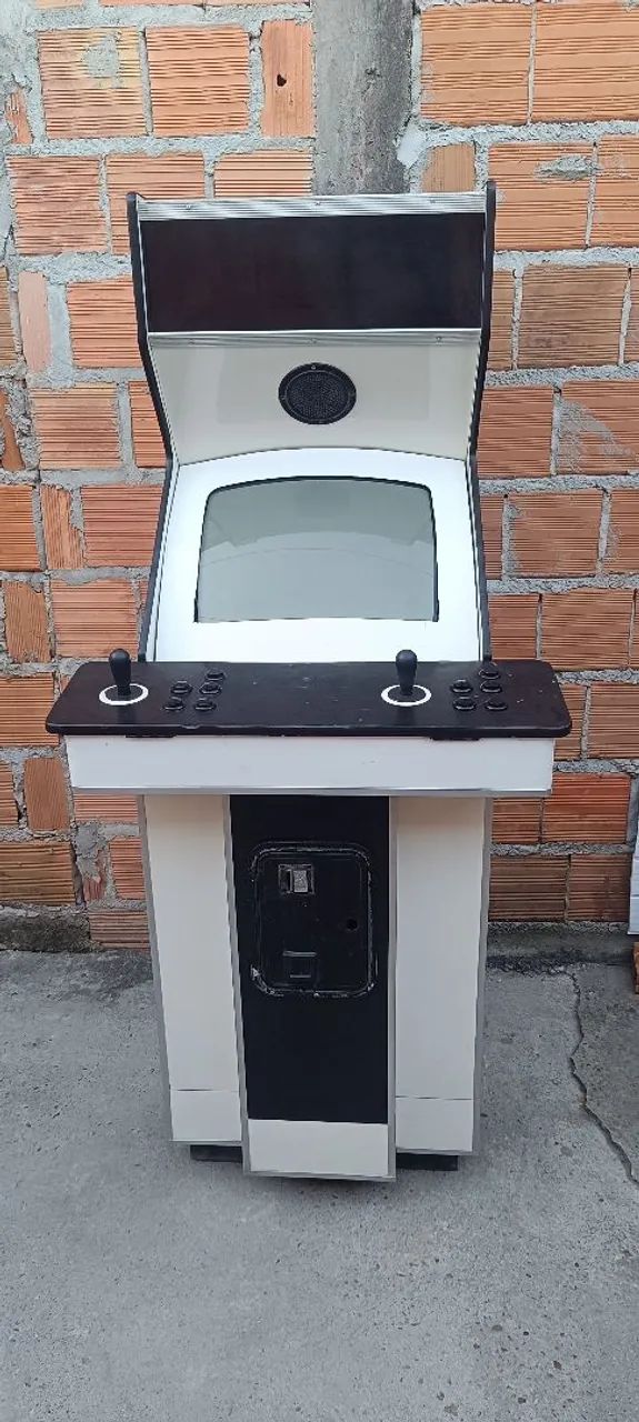 Fliperama máquina de 20 polegadas funcionando 