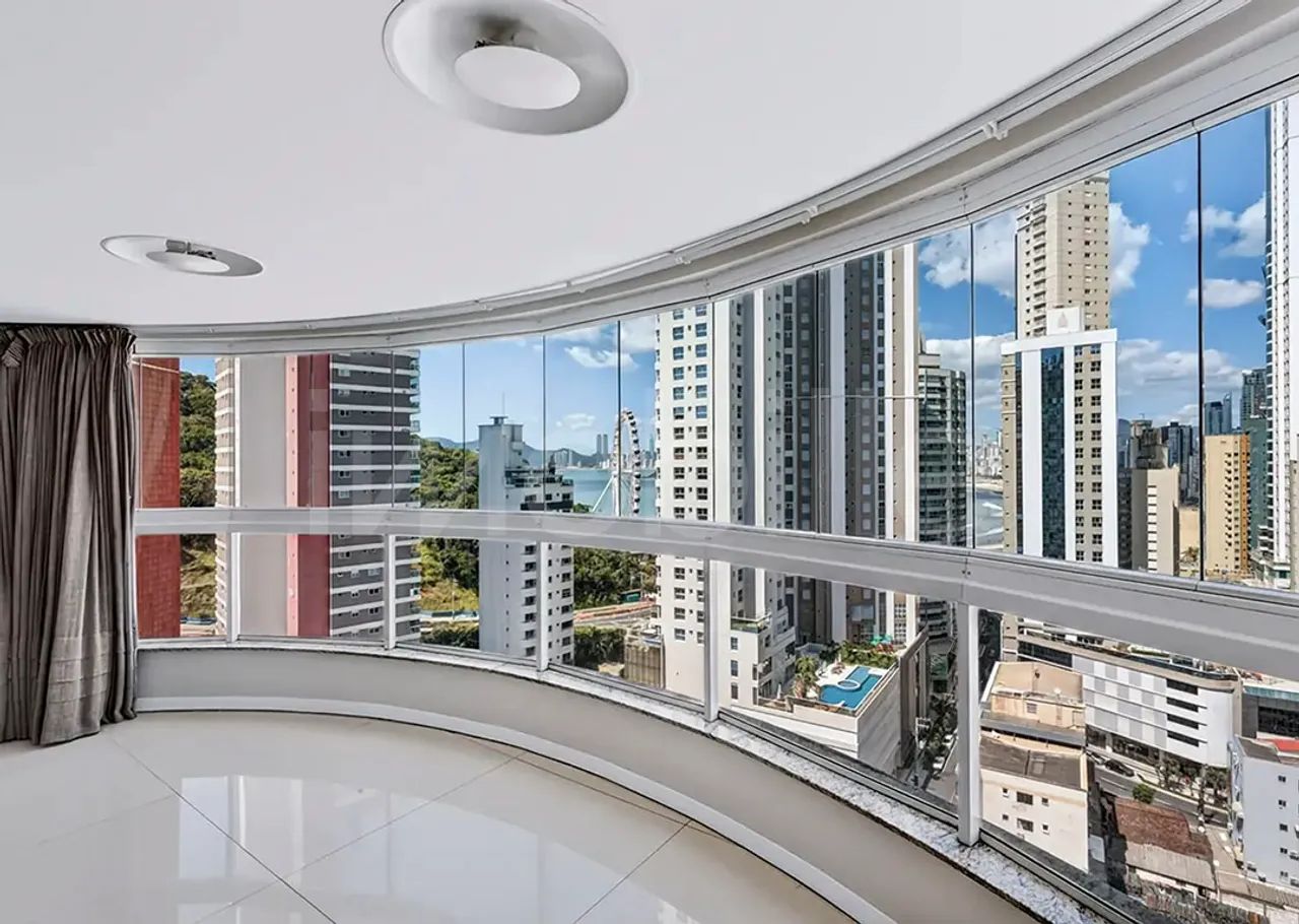 Apartamento no Edificio Bellas Artes em Balneário Camboriú.