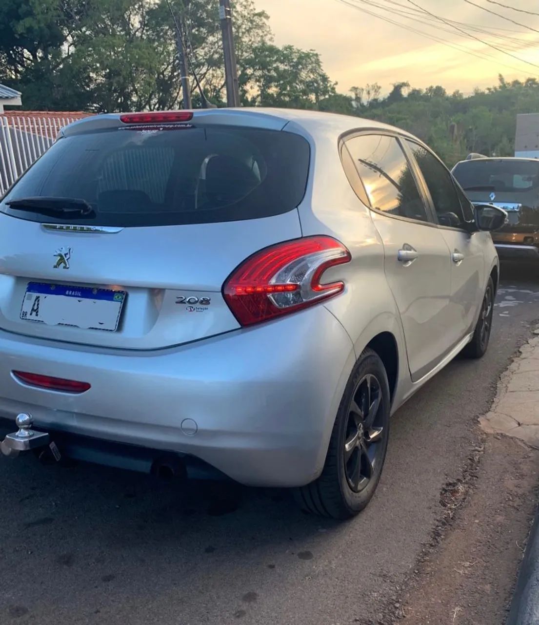 Peugeot 208 Active/active Pack 1.5 Flex 8V 5P 2014 - Foto 4