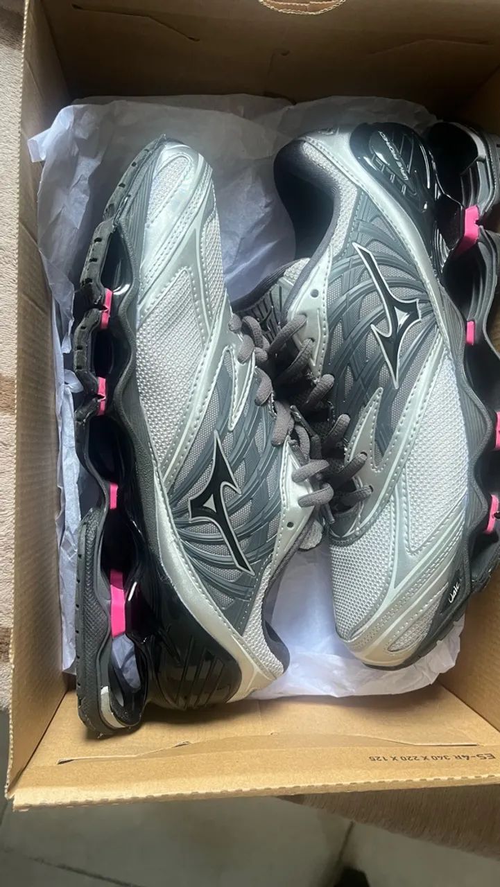 Tênis Mizuno pro 