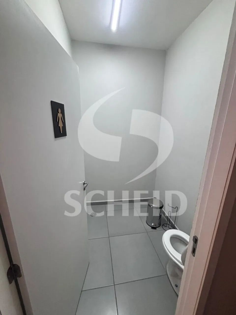 Excelente Oportunidade Comercial: Espaço Versátil e Moderno na Rua José Neves - Foto 2