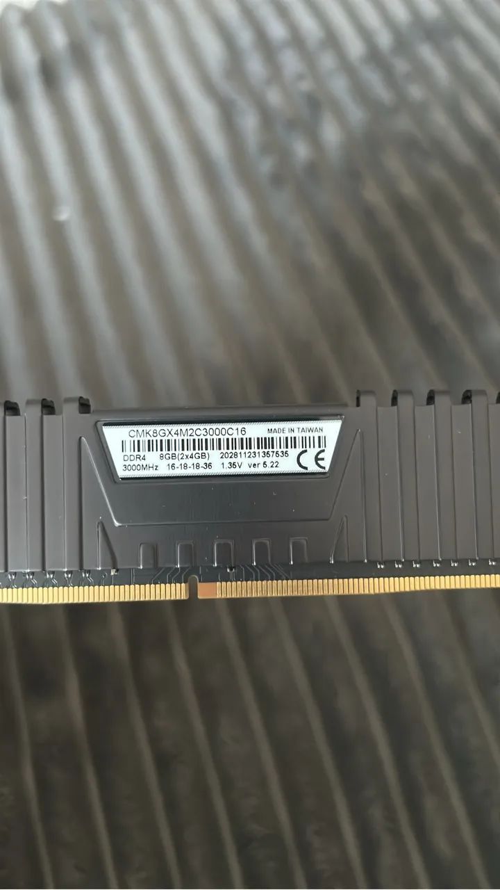 Memória Ram Corsair 2 pent 4gb 3000 mhz - Foto 2