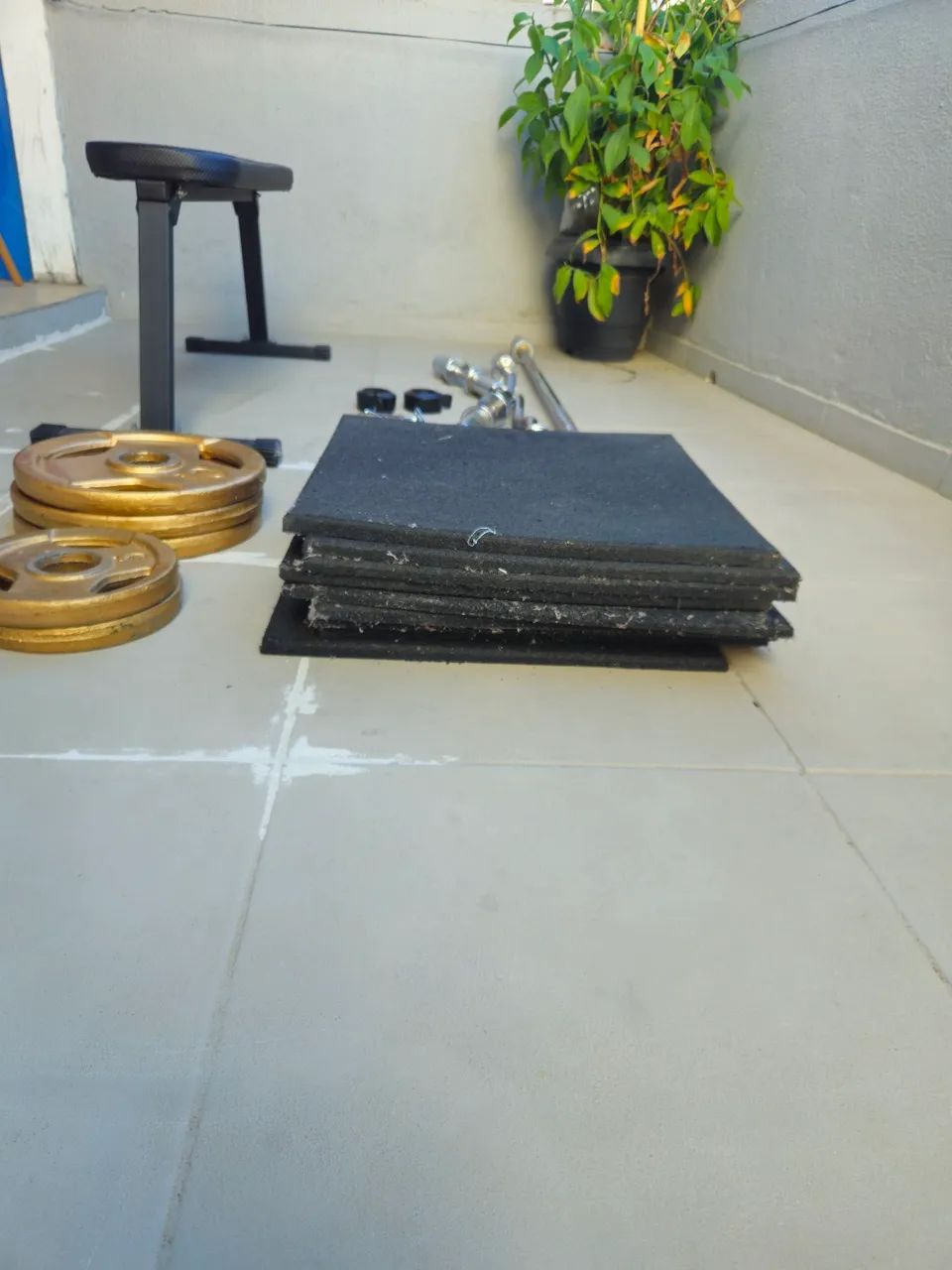 Equipamentos de academia com anilhas - Foto 5