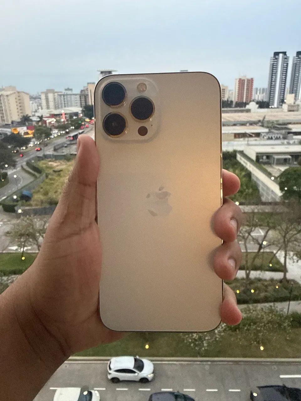 NOVIDADE 13 PRO MAX USADO!!! - Foto 3