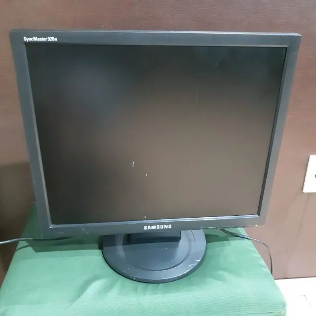 Monitor LCD 19 pol Samsung, modelo 920N - Foto 2
