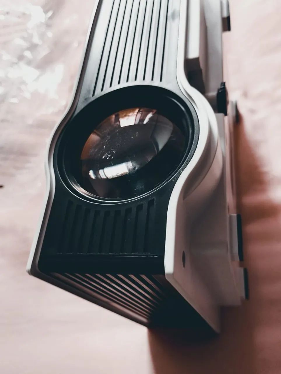 Projetor LED UC40+ 800 Lumens HD HDMI - Imagem Nítida e Alta Performance - Foto 4