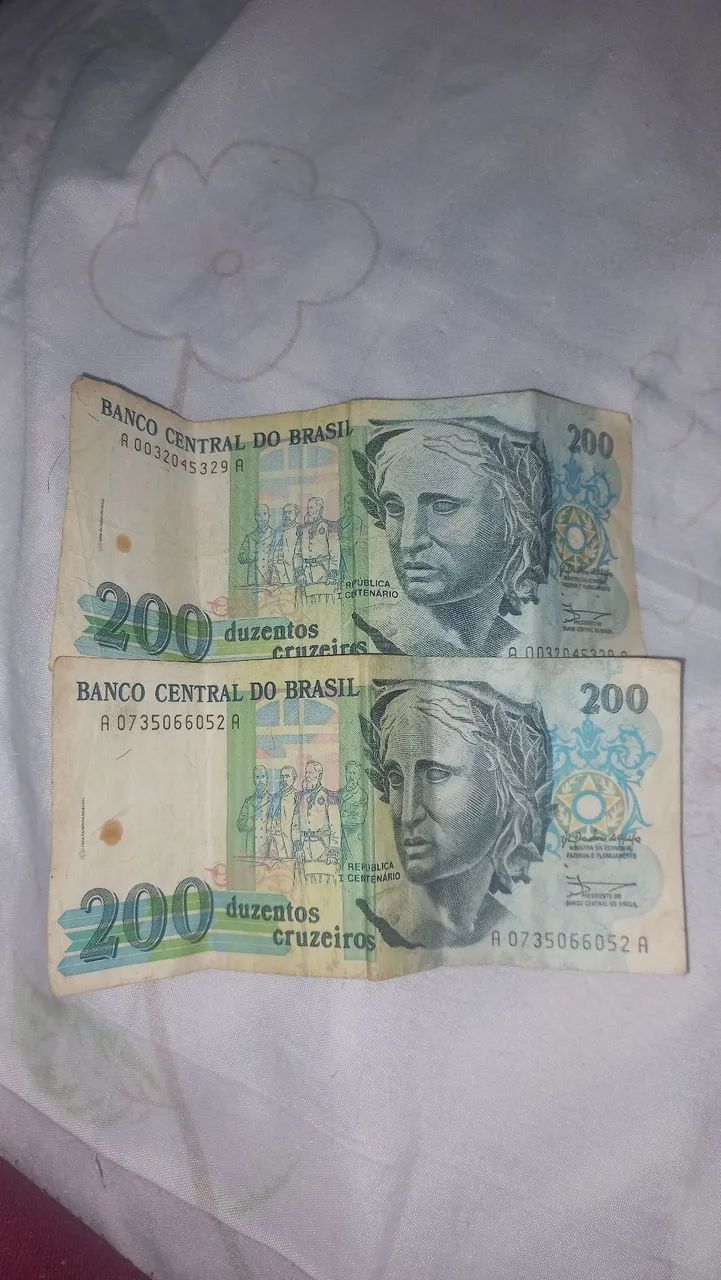 Dinheiro antigo 
