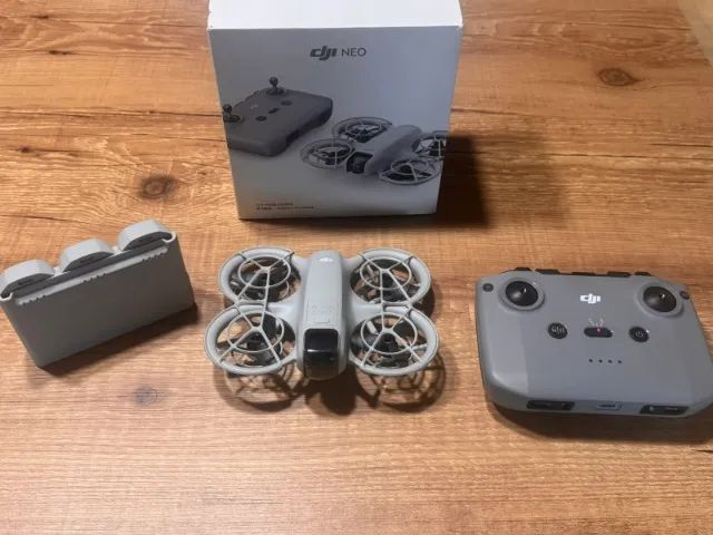 Drone DJI Neo Fly More Combo - Completo com Caixa e Acessórios - Foto 2