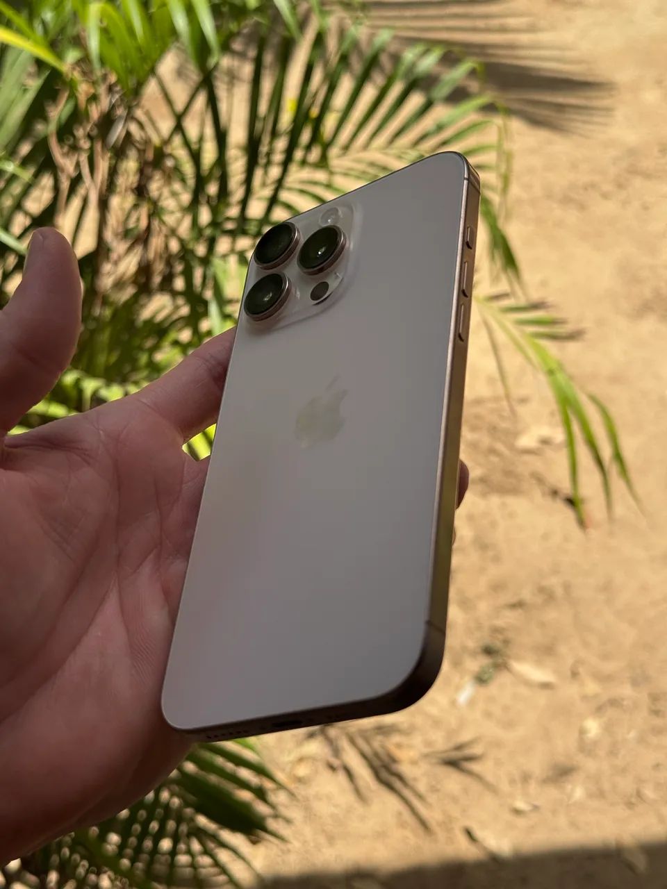 iPhone 16 Pro Max 256GB Desert - Foto 3