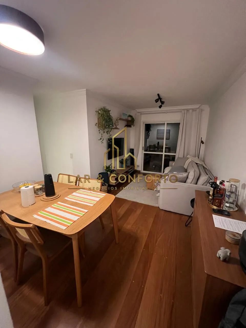 Apartamento com 2 Quartos à locação, 77m² - Vila Madalena