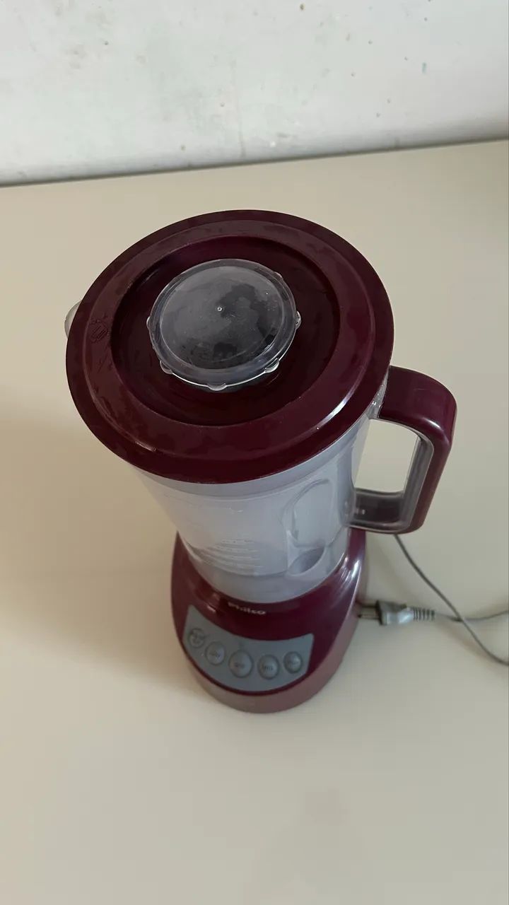 Liquidificador em funcionamento 