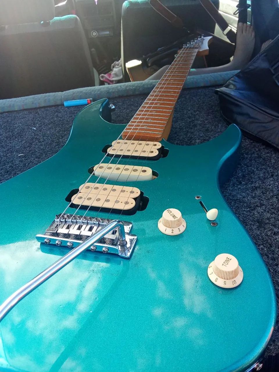 GUITARRA YAMAHA RGX 421 - Instrumentos musicais - Jardim Alvorada