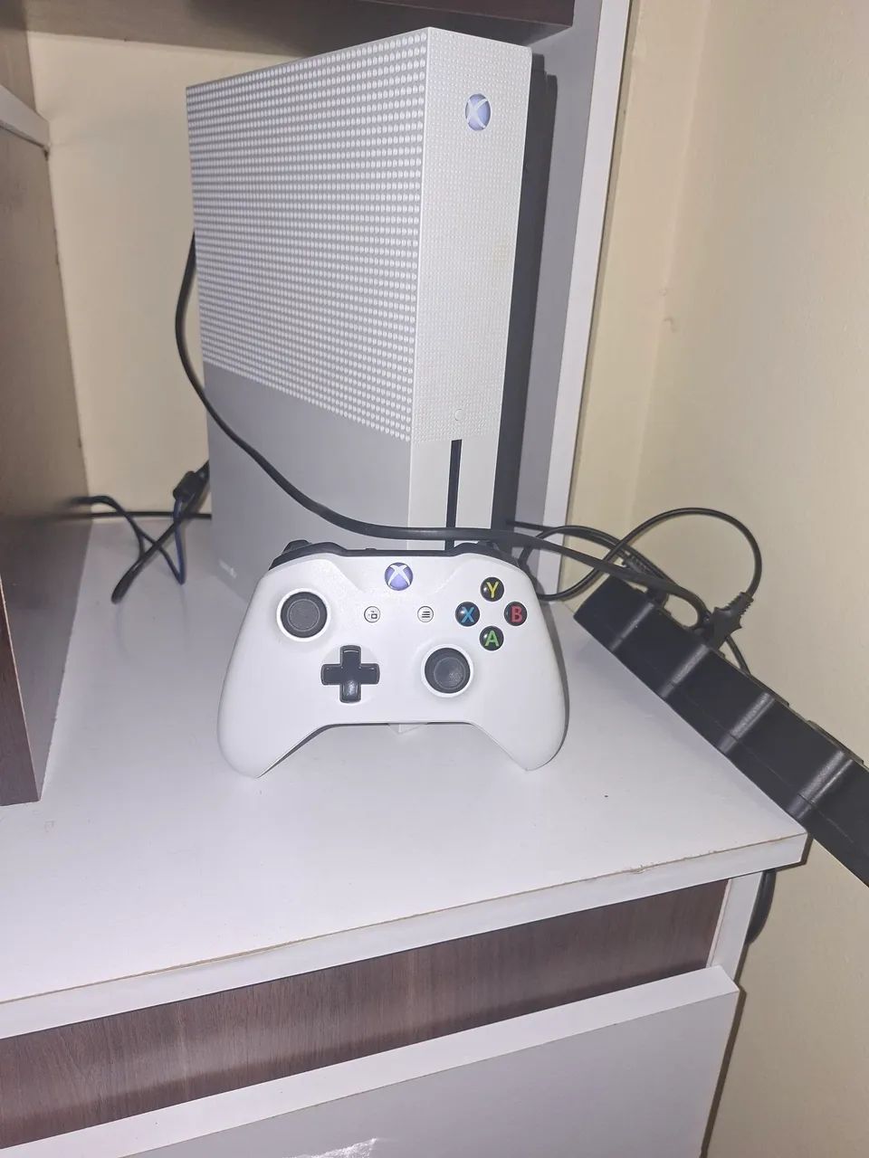 Xbox one S 500g usado 