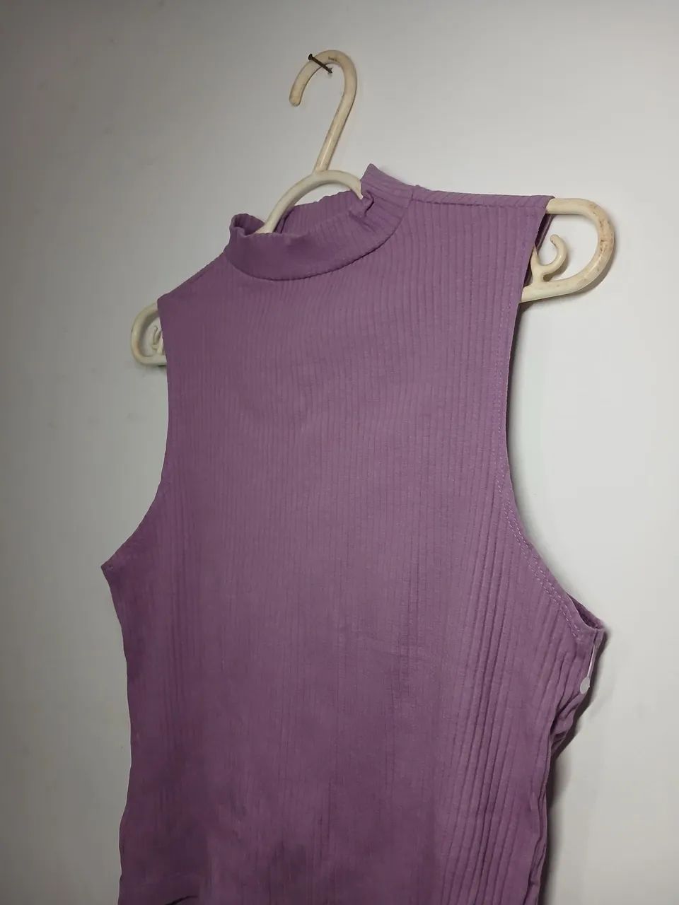 Camisa Lilás Gola Sem Manga BASIC+ 