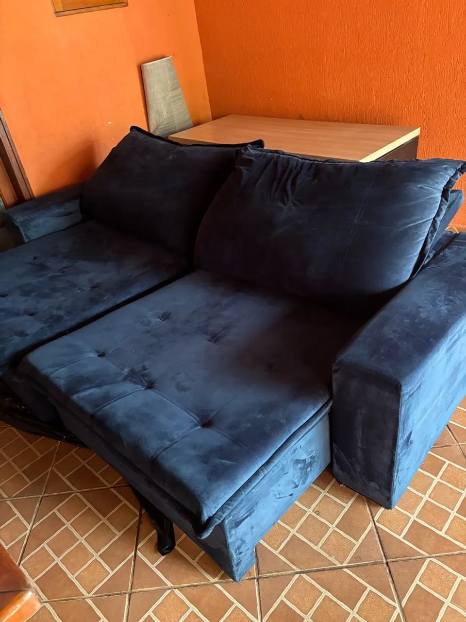 Sofá em suede retratil  